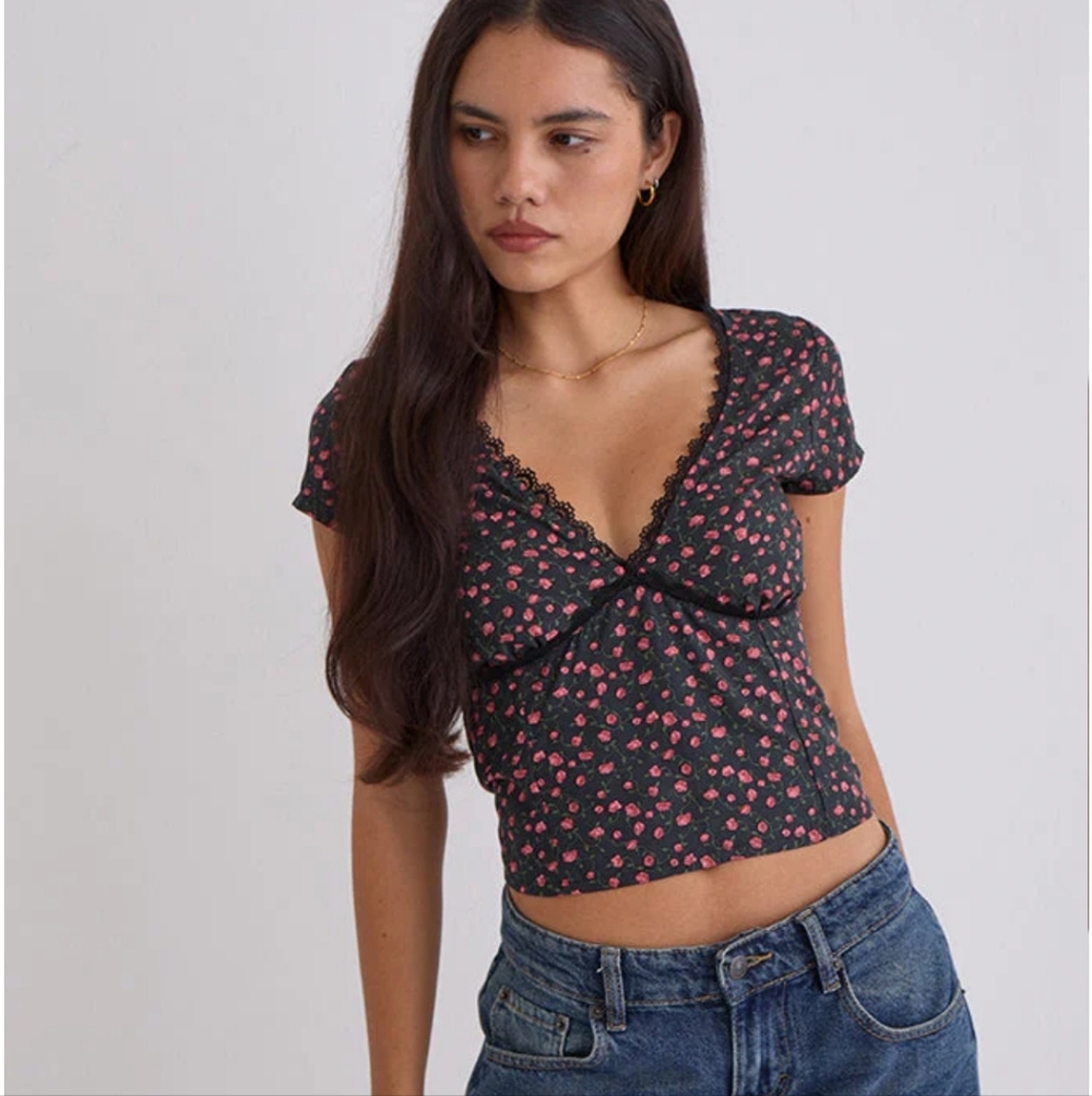 NWT Motel Rocks Asani Top in Dark Pink Rose Black
